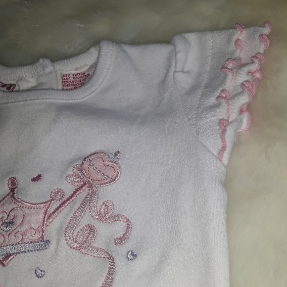 Daddy's Little Princess 0/6 month onesie - Picture 3 of 5